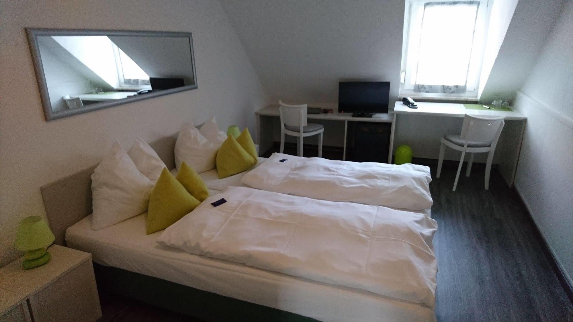 Hotel Deutschherrenhof Trier Kültér fotó